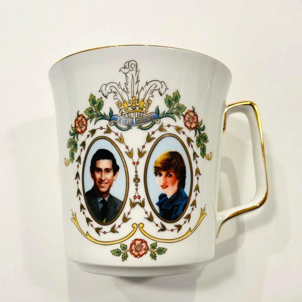 Royal Grafton Fine Bone China Made In England Collectible Teacup Stamped Marked